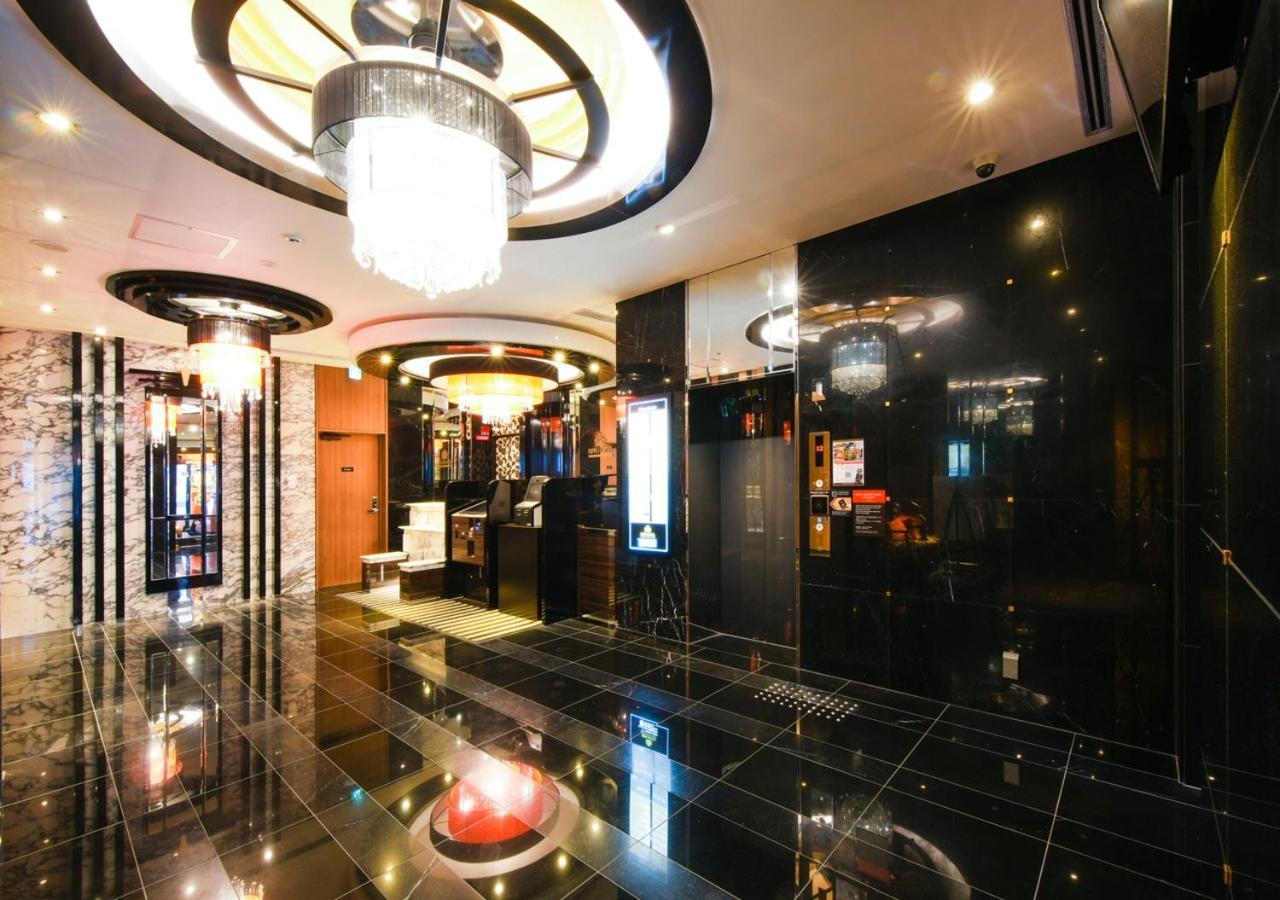 אוסקה Apa Hotel Midosuji Honmachi Ekihigashi מראה חיצוני תמונה
