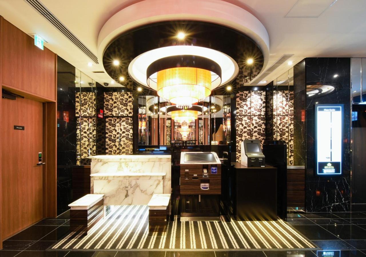 אוסקה Apa Hotel Midosuji Honmachi Ekihigashi מראה חיצוני תמונה
